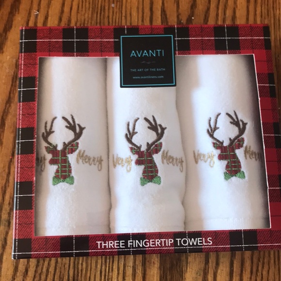 Avanti Other - AVANTI THREE FINGERTIP TOWELS